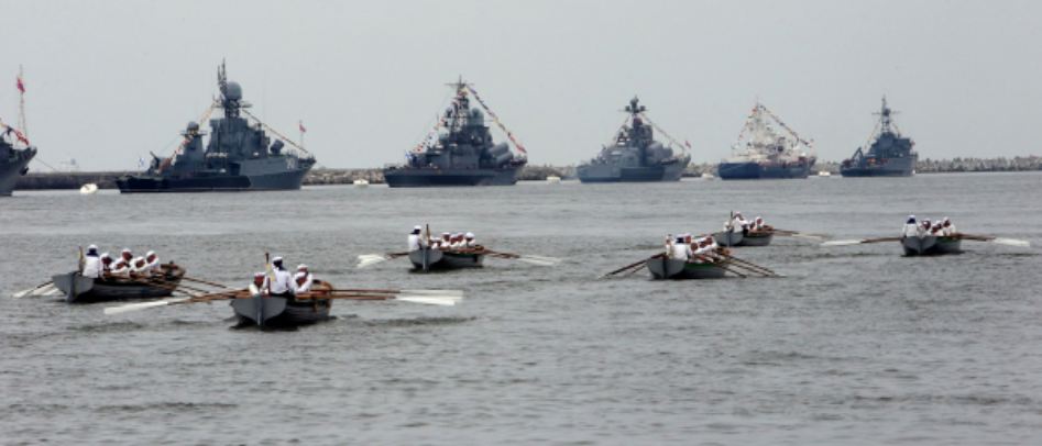Росія провела навчання флоту у Калінінграді на тлі маневрів НАТО Росія провела навчання флоту у Калінінграді на тлі маневрів НАТО